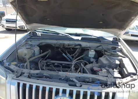 2009 Mercury Mariner I4 из США, поврежденный, VIN 4M2CU81729KJ19921